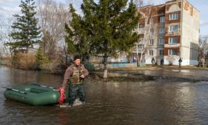 Điều gì gây ra lũ lụt kỷ lục ở Nga?