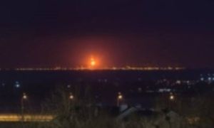Ở Nga sau hàng loạt vụ nổ, Nhà máy điện Novocherkassk bốc cháy