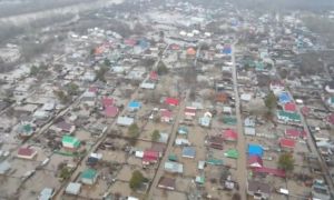 Nga, Kazakhstan sơ tán 100.000 dân vì trận lũ tồi tệ nhất trong 70 năm