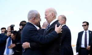 Chiến lược 'vừa ôm vừa ghì' giúp ông Biden kiềm chế Israel
